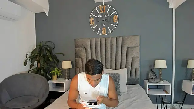 Zac Haynes online show from October 25, 2025, 4:20 am