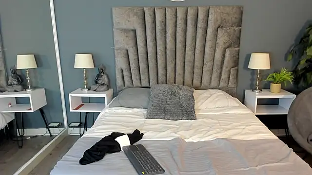 Zac Haynes online show from November 8, 2025, 3:50 am