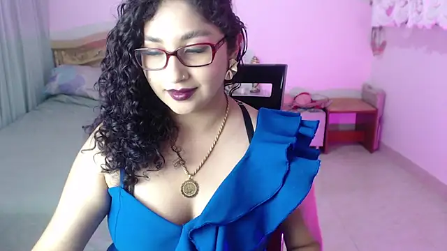 Gia Dior online show from October 1, 2025, 11:55 pm