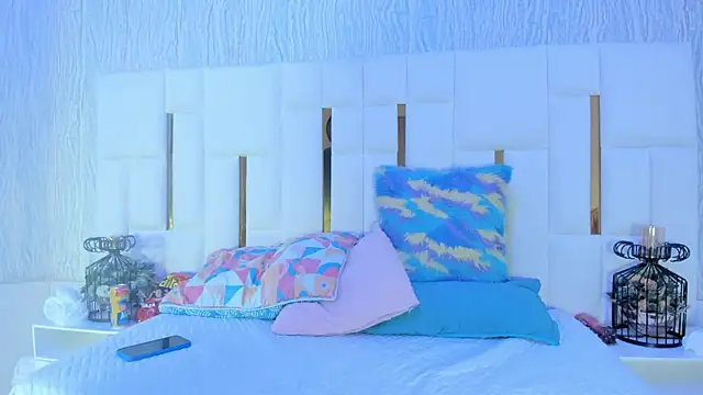 Snapshot of mia_vy chatting on November 3, 2025, 1:29 am mia vy online show from November 3, 2025, 1:29 am