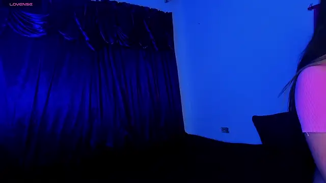 Snapshot of Shairaclark_ chatting on November 27, 2025, 12:46 am Shairaclark online show from November 27, 2025, 12:46 am