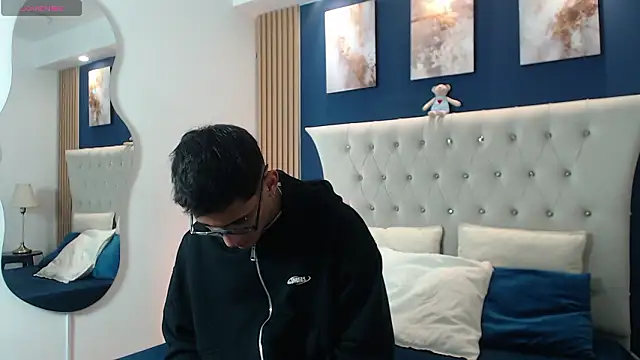 SalvadorFit online show from March 23, 2026, 8:13 pm