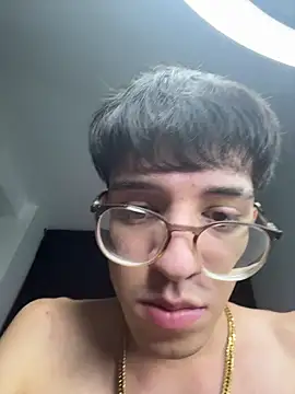 arthurdavies online show from November 3, 2025, 2:46 am