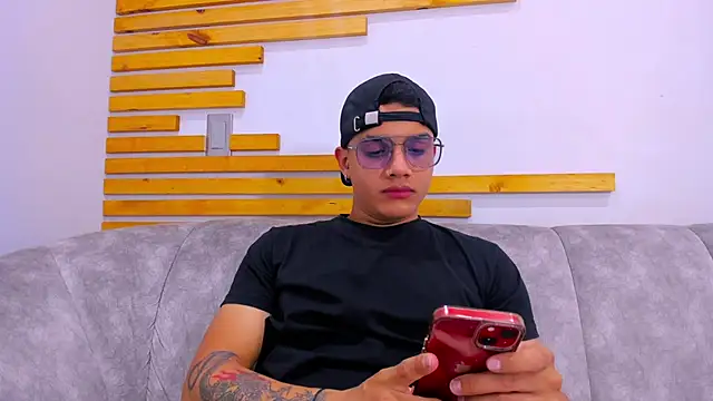 Snapshot of axel_vega chatting on September 24, 2025, 7:06 pm axel vega online show from September 24, 2025, 7:06 pm