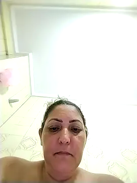 Lunita86 online show from February 19, 2026, 3:02 am