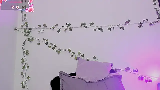 Lilithh Kuro online show from November 19, 2025, 12:54 am