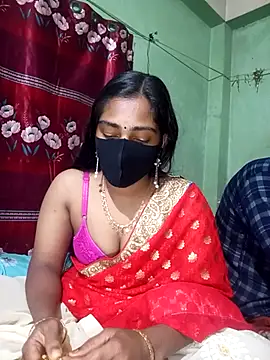 Snapshot of Cute_Couple59 chatting on February 26, 2026, 6:29 pm Cute Couple59 online show from February 26, 2026, 6:29 pm