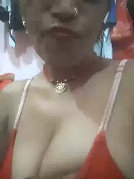 Hott cutgirl online show from October 11, 2025, 5:33 pm