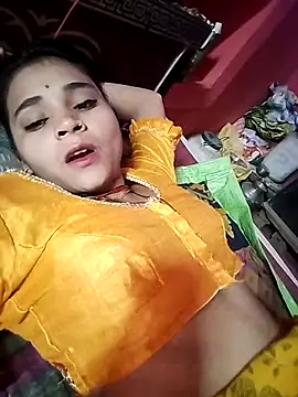 Snapshot of R_Roshni chatting on September 22, 2025, 4:47 am R Roshni online show from September 22, 2025, 4:47 am