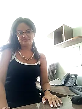 ValeriaLove43211 online show from September 22, 2025, 6:59 am