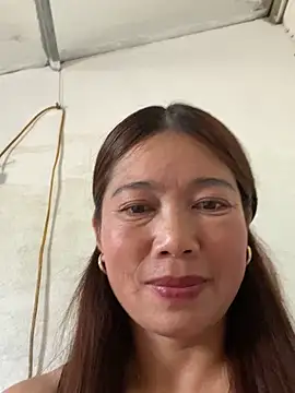 Snapshot of Milky-milk chatting on October 28, 2025, 7:45 am Milky-milk online show from October 28, 2025, 7:45 am