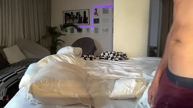 Snapshot of meilingmike chatting on September 21, 2025, 3:52 am meilingmike online show from September 21, 2025, 3:52 am