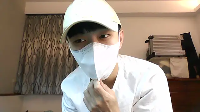 kai101010 online show from August 7, 2026, 3:47 pm