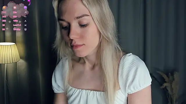 DianeHonnette online show from November 24, 2025, 7:13 pm