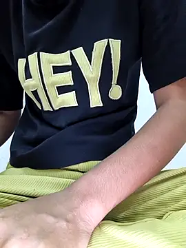 Snapshot of sassyishhu76 chatting on October 14, 2025, 9:15 pm sassyishhu76 online show from October 14, 2025, 9:15 pm