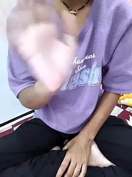 Snapshot of sassyishhu76 chatting on October 17, 2025, 5:43 am sassyishhu76 online show from October 17, 2025, 5:43 am