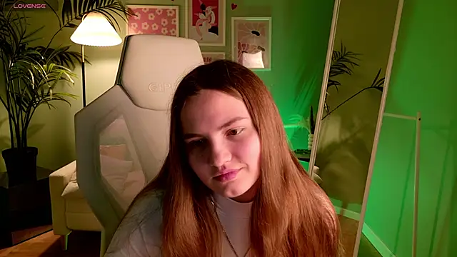 Snapshot of Evii_Stich chatting on September 28, 2025, 5:57 am Evii Stich online show from September 28, 2025, 5:57 am