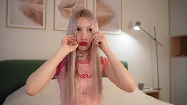 Snapshot of Laura_Obsidian chatting on September 26, 2025, 7:34 am Laura Obsidian online show from September 26, 2025, 7:34 am