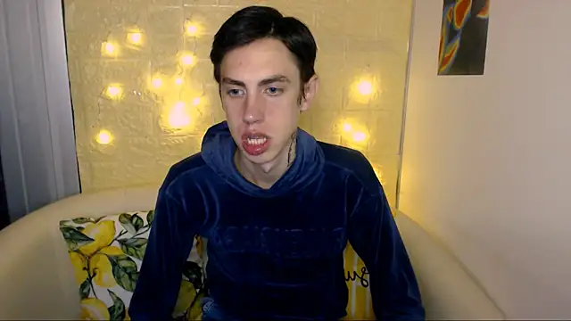 Snapshot of AlexNaughty14 chatting on September 19, 2025, 9:22 am AlexNaughty14 online show from September 19, 2025, 9:22 am