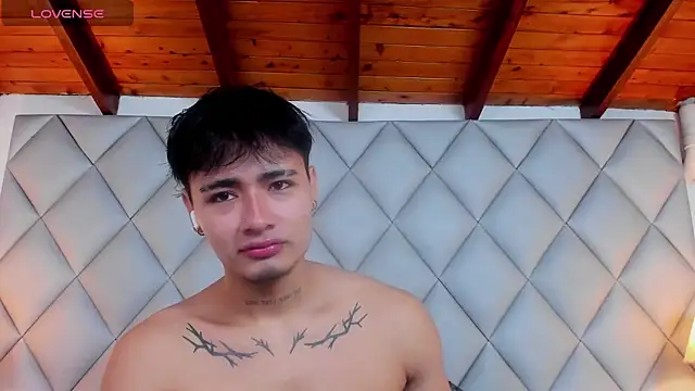 Clement Reyes online show from December 19, 2025, 1:07 pm