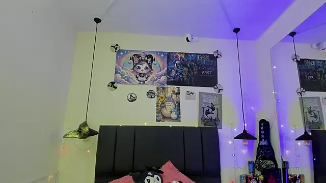 SabrinaV  online show from May 23, 2026, 11:25 am