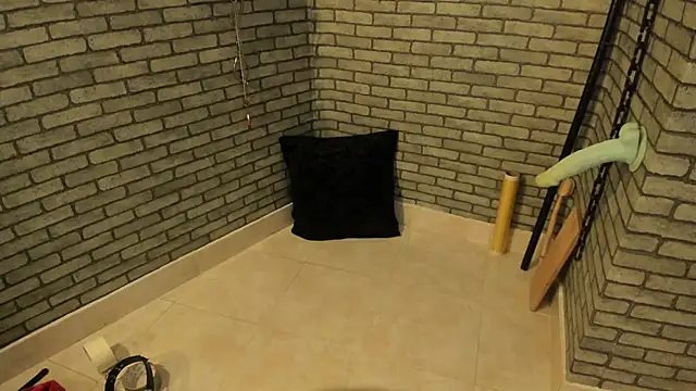 Snapshot of BDSM_MEDUZA chatting on October 18, 2025, 12:39 pm BDSM MEDUZA online show from October 18, 2025, 12:39 pm