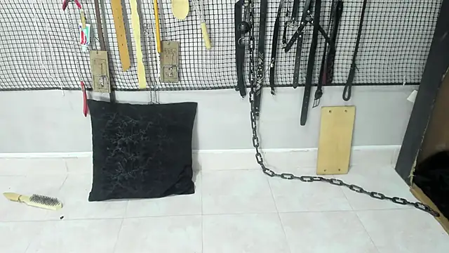 BDSM MEDUZA online show from February 15, 2026, 8:35 am