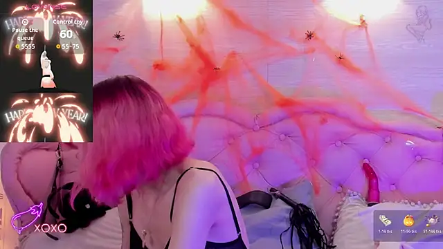 Snapshot of Rossiie_Hunt_ chatting on October 21, 2025, 6:30 pm Rossiie Hunt online show from October 21, 2025, 6:30 pm