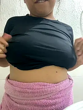 Snapshot of seusegredo___ chatting on November 6, 2025, 6:31 pm seusegredo online show from November 6, 2025, 6:31 pm