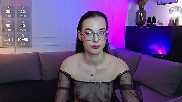 Snapshot of EmmaJakson chatting on November 20, 2025, 7:13 pm EmmaJakson online show from November 20, 2025, 7:13 pm