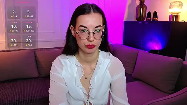 Snapshot of EmmaJakson chatting on November 29, 2025, 5:38 pm EmmaJakson online show from November 29, 2025, 5:38 pm