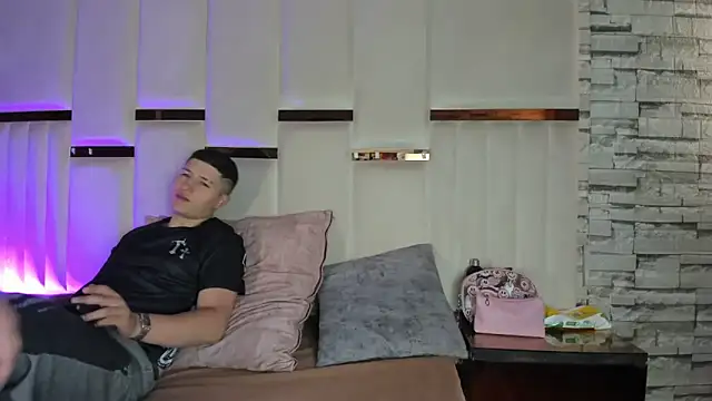 ANLLELOAndANGELA online show from May 12, 2026, 5:10 pm