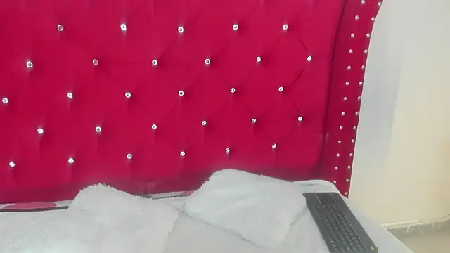 Snapshot of sky-ls chatting on September 22, 2025, 3:36 pm sky-ls online show from September 22, 2025, 3:36 pm