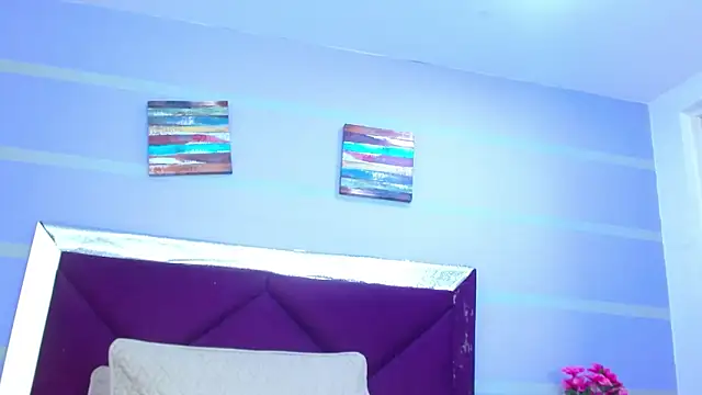 Snapshot of Emily_Swiftt chatting on November 14, 2025, 8:57 am Emily Swiftt online show from November 14, 2025, 8:57 am