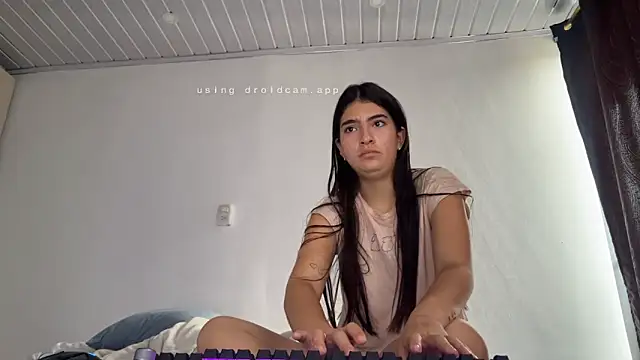 Snapshot of vipxxx2 chatting on October 23, 2025, 3:11 pm vipxxx2 online show from October 23, 2025, 3:11 pm