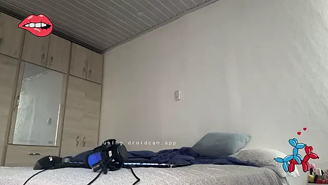 Snapshot of vipxxx2 chatting on November 6, 2025, 4:30 pm vipxxx2 online show from November 6, 2025, 4:30 pm