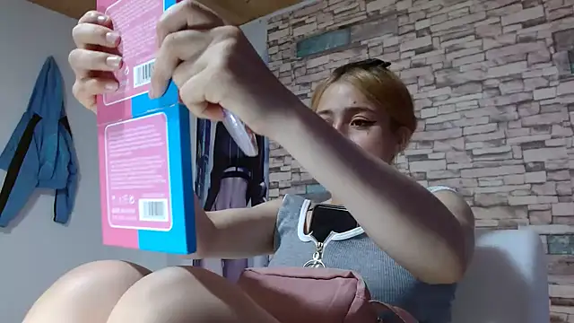 Snapshot of melodyanal chatting on January 13, 2026, 7:19 pm melodyanal online show from January 13, 2026, 7:19 pm