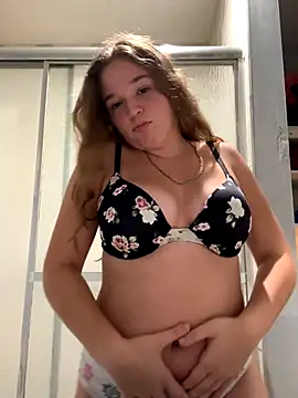 Snapshot of blondefun3818 chatting on September 30, 2025, 2:05 am blondefun3818 online show from September 30, 2025, 2:05 am