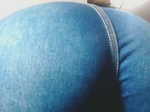 Snapshot of scarlett__jonnes chatting on November 28, 2025, 12:46 am scarlett jonnes online show from November 28, 2025, 12:46 am