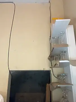 Noamilk online show from February 4, 2026, 11:42 pm