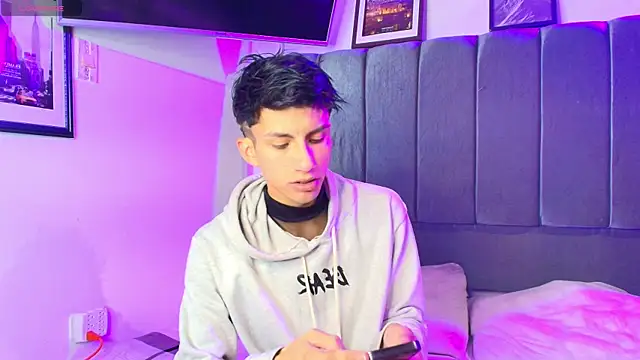 Erick Velveth online show from March 31, 2026, 5:52 am