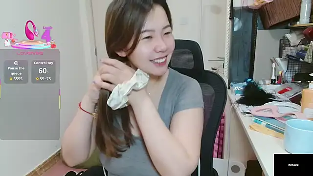 sallycui online show from May 26, 2026, 11:01 pm
