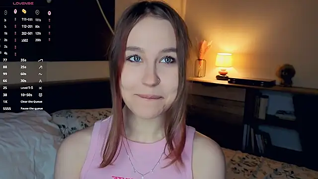 Snapshot of MaliaBourraine chatting on November 29, 2025, 7:11 am MaliaBourraine online show from November 29, 2025, 7:11 am