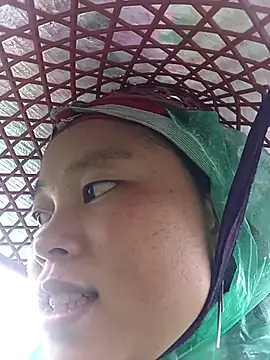 Snapshot of clara-cute chatting on September 30, 2025, 12:59 am clara-cute online show from September 30, 2025, 12:59 am