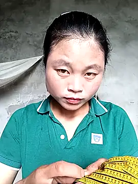 Snapshot of clara-cute chatting on October 2, 2025, 4:52 am clara-cute online show from October 2, 2025, 4:52 am