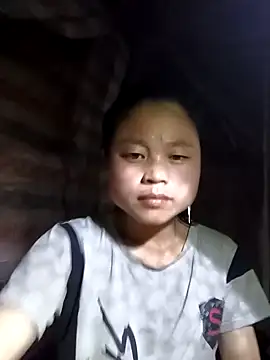 Snapshot of clara-cute chatting on October 17, 2025, 12:41 pm clara-cute online show from October 17, 2025, 12:41 pm