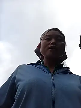 Snapshot of clara-cute chatting on October 28, 2025, 12:14 am clara-cute online show from October 28, 2025, 12:14 am