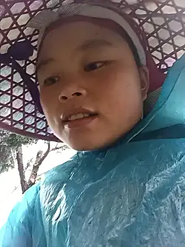 Snapshot of clara-cute chatting on November 2, 2025, 12:35 am clara-cute online show from November 2, 2025, 12:35 am