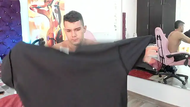 Snapshot of BooyHott_ chatting on November 29, 2025, 7:06 pm BooyHott online show from November 29, 2025, 7:06 pm