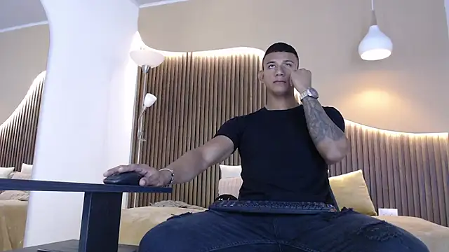 Aiden steel online show from November 4, 2025, 1:32 pm